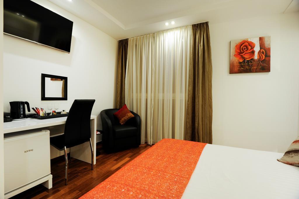 Main Street Studio And Rooms Zadar Phòng bức ảnh