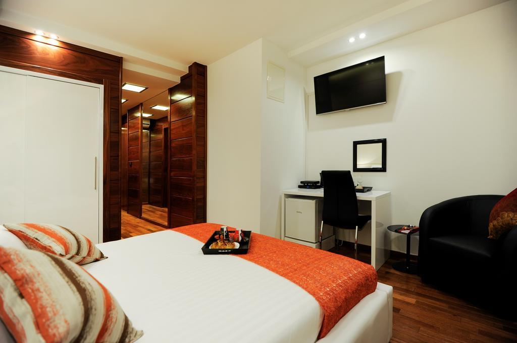 Main Street Studio And Rooms Zadar Phòng bức ảnh