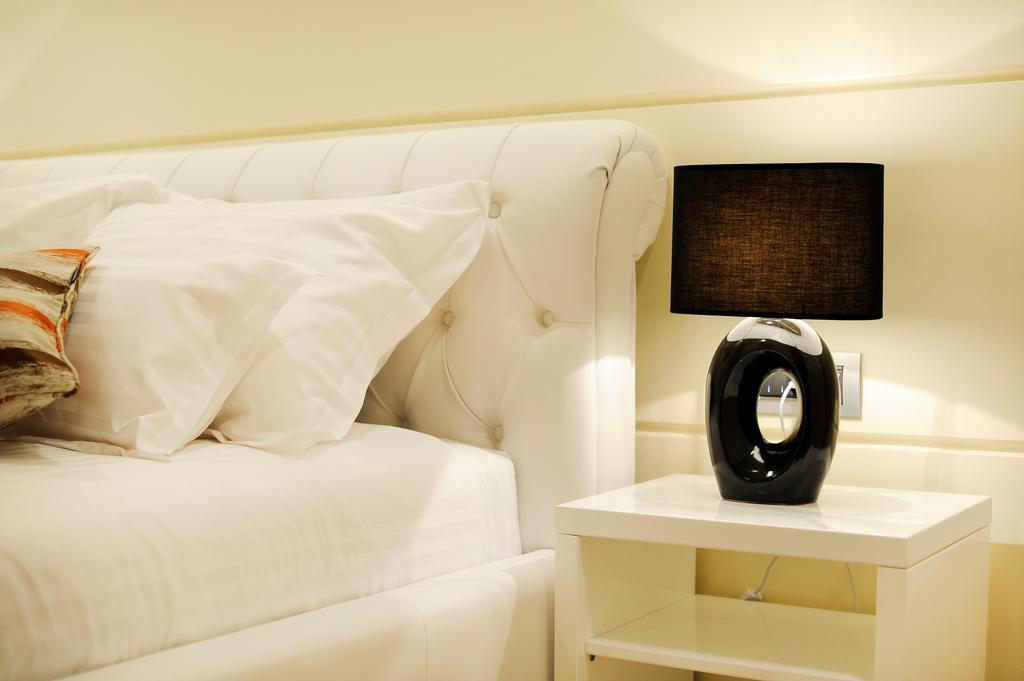 Main Street Studio And Rooms Zadar Ngoại thất bức ảnh