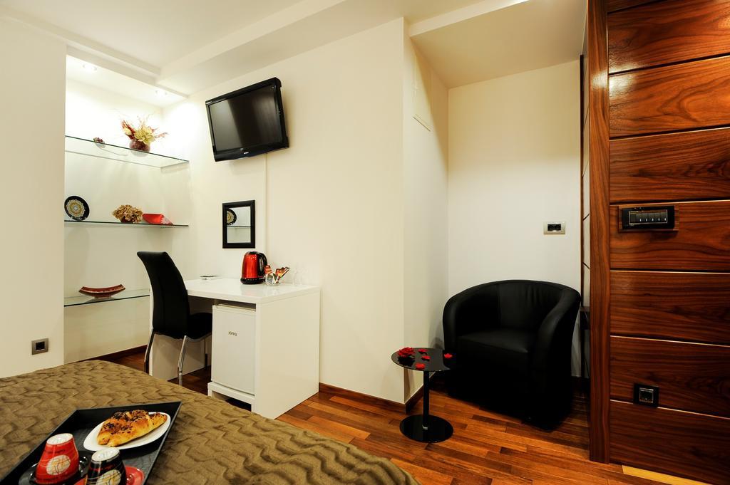 Main Street Studio And Rooms Zadar Phòng bức ảnh