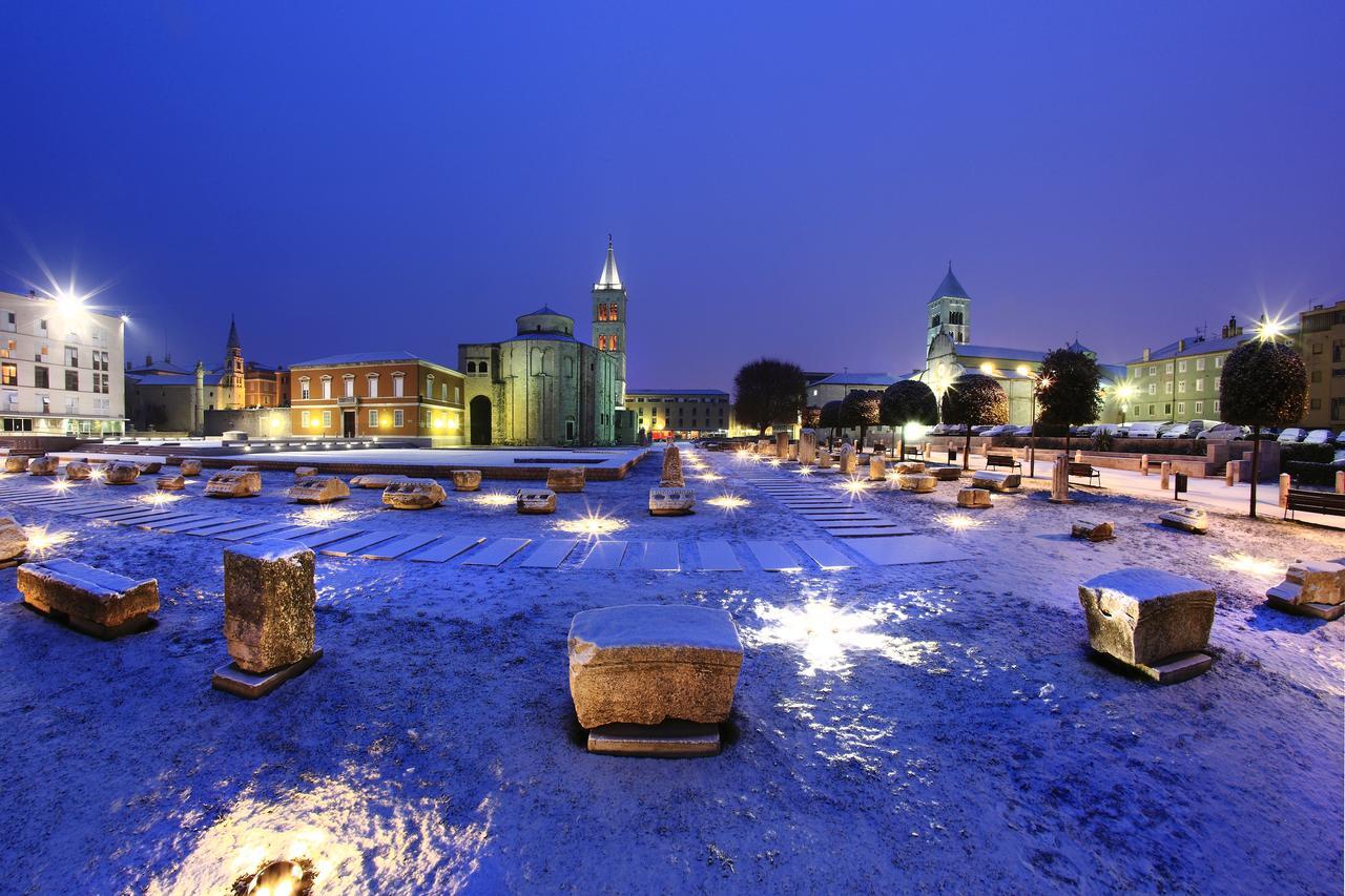 Main Street Studio And Rooms Zadar Ngoại thất bức ảnh